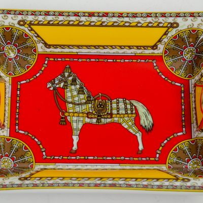 HERMES PORCELAIN ASHTRAY.