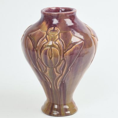 UNKNOWN ART POTTERY VASE, ARTS AND CRAFTS