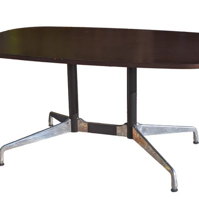 MODERN DINING TABLE WITH METAL BASE.