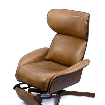 PLYCRAFT MR. CHAIR.