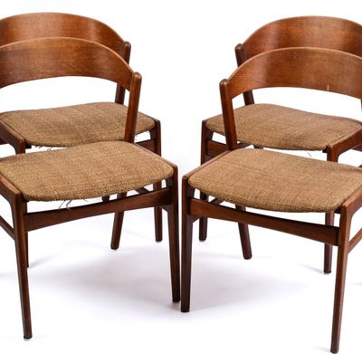FOUR MID CENTURY MODERN SIDE CHAIRS.