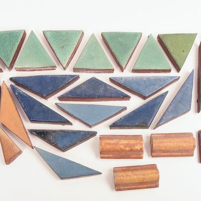 GROUP OF GRUEBY OR PARDEE ART POTTERY TILES