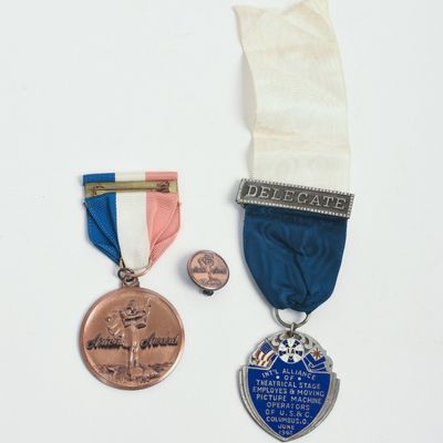 MOVING PICTURE MACHINE OPERATOR MEDAL.