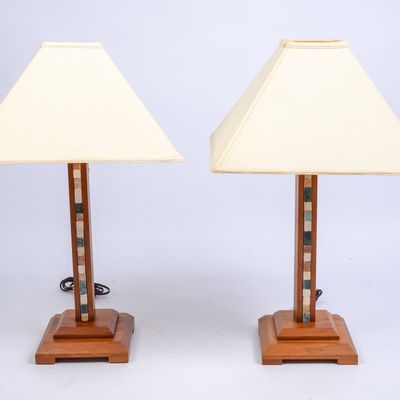 PAIR OF TABLE LAMPS WITH STONE INLAY.