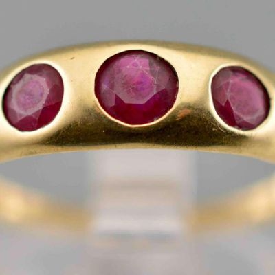 Vintage 14K Yellow Gold Ruby Ring