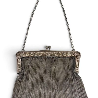 Continental 800 Silver Neoclassical Mesh Purse