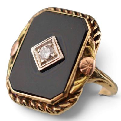 Vintage 10K Gold Black Onyx Diamond Ring