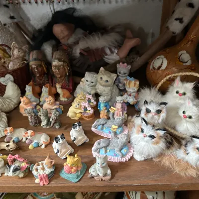 Sale Photo Thumbnail #127