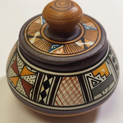 Sale Photo Thumbnail #26: Peruvian pottery trinket ring jar Ruiz Coro