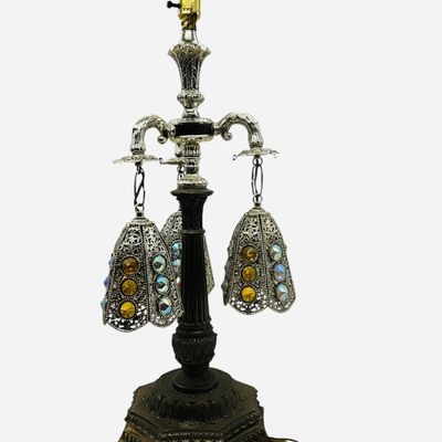 Sale Photo Thumbnail #280: WMC L&L Loevsky and Loevsky Hollywood Regency Table Lamp