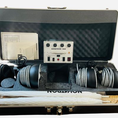 Sale Photo Thumbnail #42: Novatron 500 Studio Strobe Light Flash Kit
