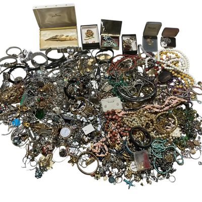 Sale Photo Thumbnail #300: Huge Lot of Jewelry Watches Rings Beads Over 15 Pounds PLEASE READ!!
