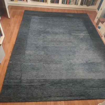 Area Rug In Shades Of Blue