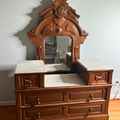 Vintage Victorian Style Dresser & Mirror Hutch