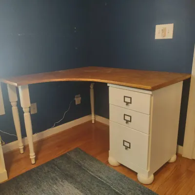 Corner Desk With File