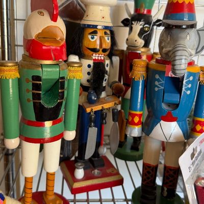 Sale Photo Thumbnail #60