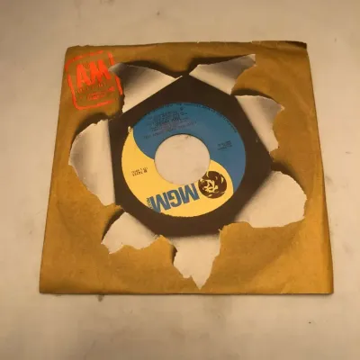 Eddy Arnold – “I Got This Thing About You” / “Just for Old Times Sake” – MGM 45 RPM, No. M 14711