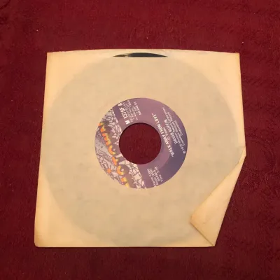 David Ruffin – “Walk Away from Love” / “Love Can Be Hazardous to Your Health” | Motown 45 RPM M1376F