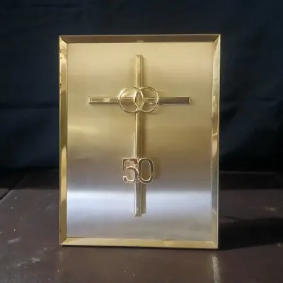 50th Wedding Anniversary Gold-Tone Plaque with Interlocking Rings