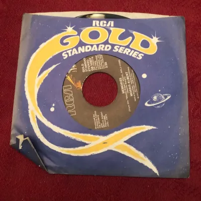 Morris Albert – “Feelings” / “Memories” | RCA Gold Standard Stereo 45 RPM Single, GB-10937