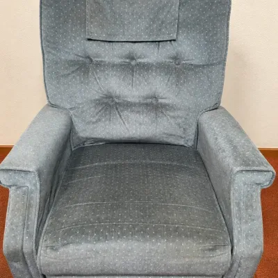Blue Upholstered Recliner Chair – Plush Tufted Armchair with Headrest Cover