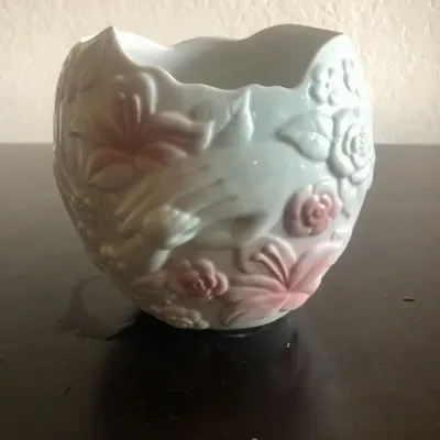 Embossed Floral Ceramic Planter, Made in Taiwan, Approx. 6”