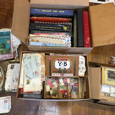 Sale Photo Thumbnail #161: Large stamp collection