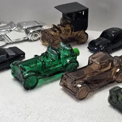 Vintage Avon Car Cologne/Aftershave Shave Decanter Bottles 