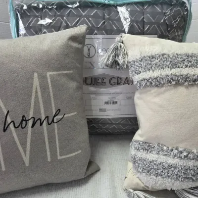 Boujee Gray Queen Comforter With Pillows