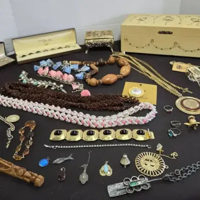 Vintage Jewelry Boxes And Jewelry 
