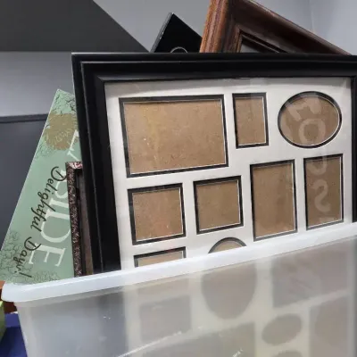 Picture Frames Of All Sizes