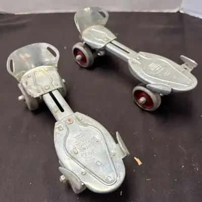 Antique Hustler Speed King Skates