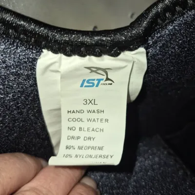 Sale Photo Thumbnail #323: Clothing tag for an IST Proline neoprene item, size 3XL.