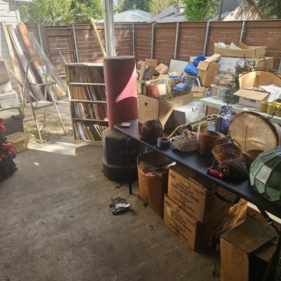 Estate sale photo