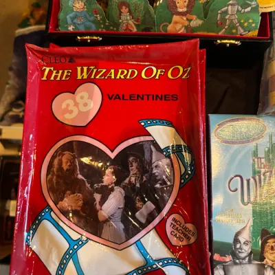 Sale Photo Thumbnail #114: Vintage Cleo 1988 The Wizard of Oz package of 38 classroom valentines with envelopes in original plastic wrap, displayed alongside other Wizard of Oz collectible paper goods.