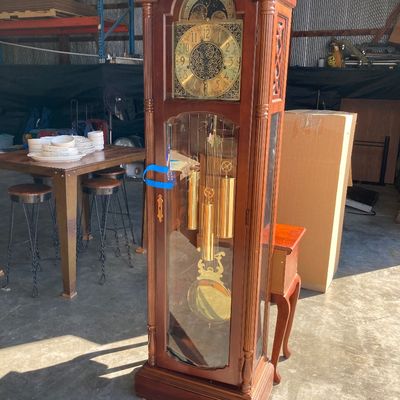 Sale Photo Thumbnail #339: Gradfather clock