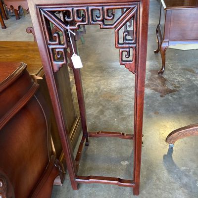 Sale Photo Thumbnail #227: Plant stand