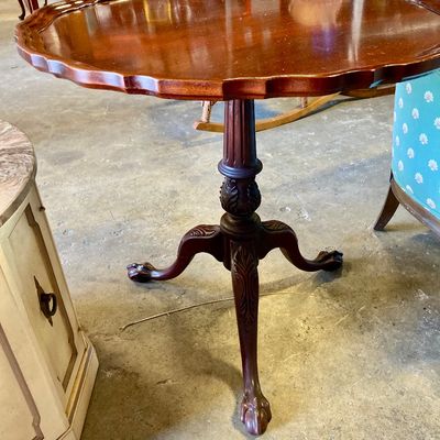 Sale Photo Thumbnail #229: Chippendale style carved mahogany tilt top tea table