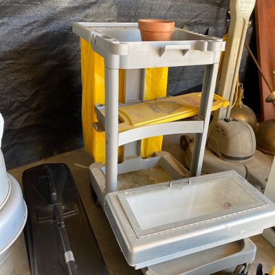 Sale Photo Thumbnail #328: Janitors cart