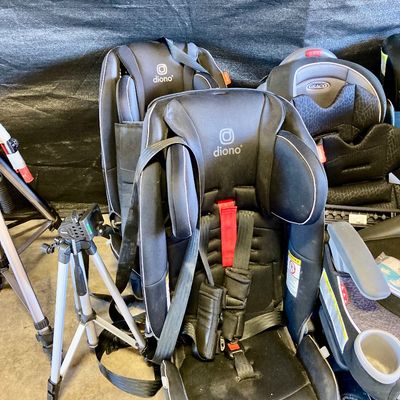 Sale Photo Thumbnail #312: Car seats