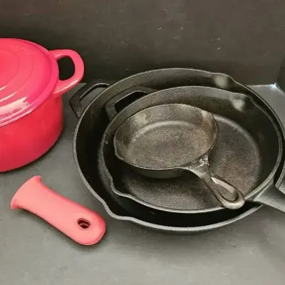 4-Piece Cast Iron Cookware Lot