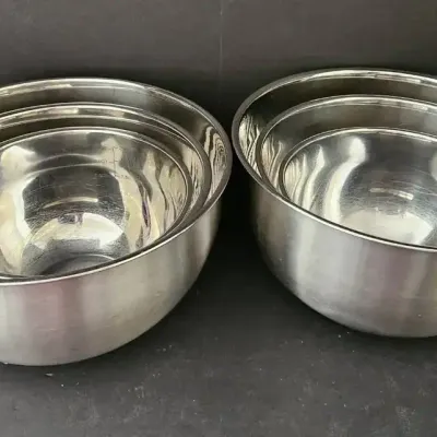 6-Piece Stainless Steel Mixing Bowl Set – 3 Sizes with Non-Slip Rubber Bottoms