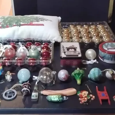 Large Christmas Ornament & Holiday Décor Lot