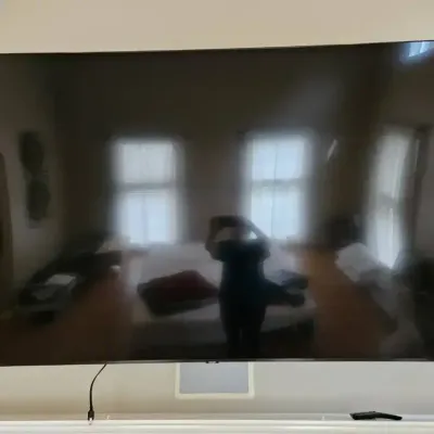 Samsung 85" Crystal UHD 4K Smart TV – Model UN85TU8000