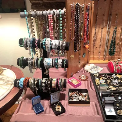 Sale Photo Thumbnail #39