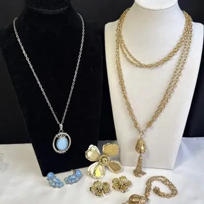 Fabulous Costume Jewelry Necklaces, Clip On Earrings & Brooch