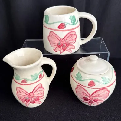 Shannon Daughters USA Vintage Creamer, Sugar Bowl & Mug 