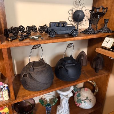 Sale Photo Thumbnail #42: Vintage cast-iron