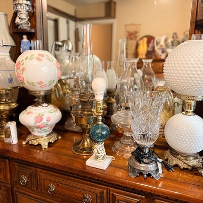 Sale Photo Thumbnail #39: Vintage oil and electric hurricane table lamps