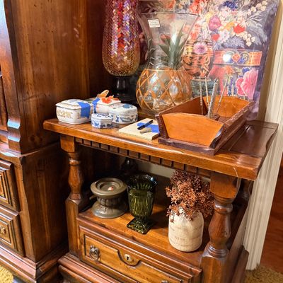 Sale Photo Thumbnail #45: Vintage home decor